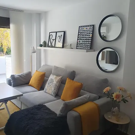 Esencia Apartment *